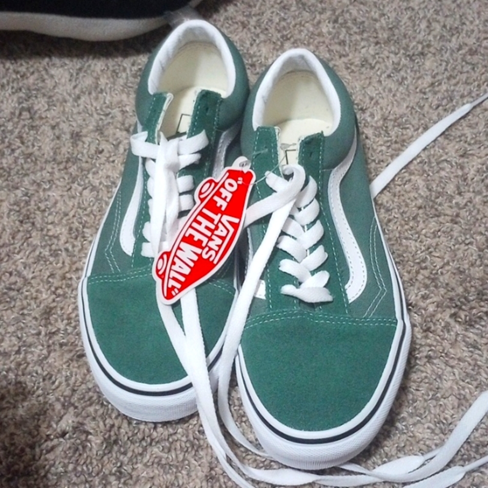Brand new with tags Vans shoes-Boys